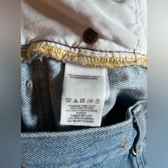 Free People We The Free Maggie Distressed Jeans Size 27” - Picture 6 of 6